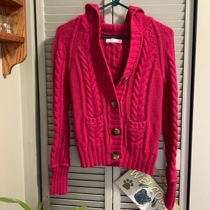 Old Navy Sweater (women’s button up) EUC